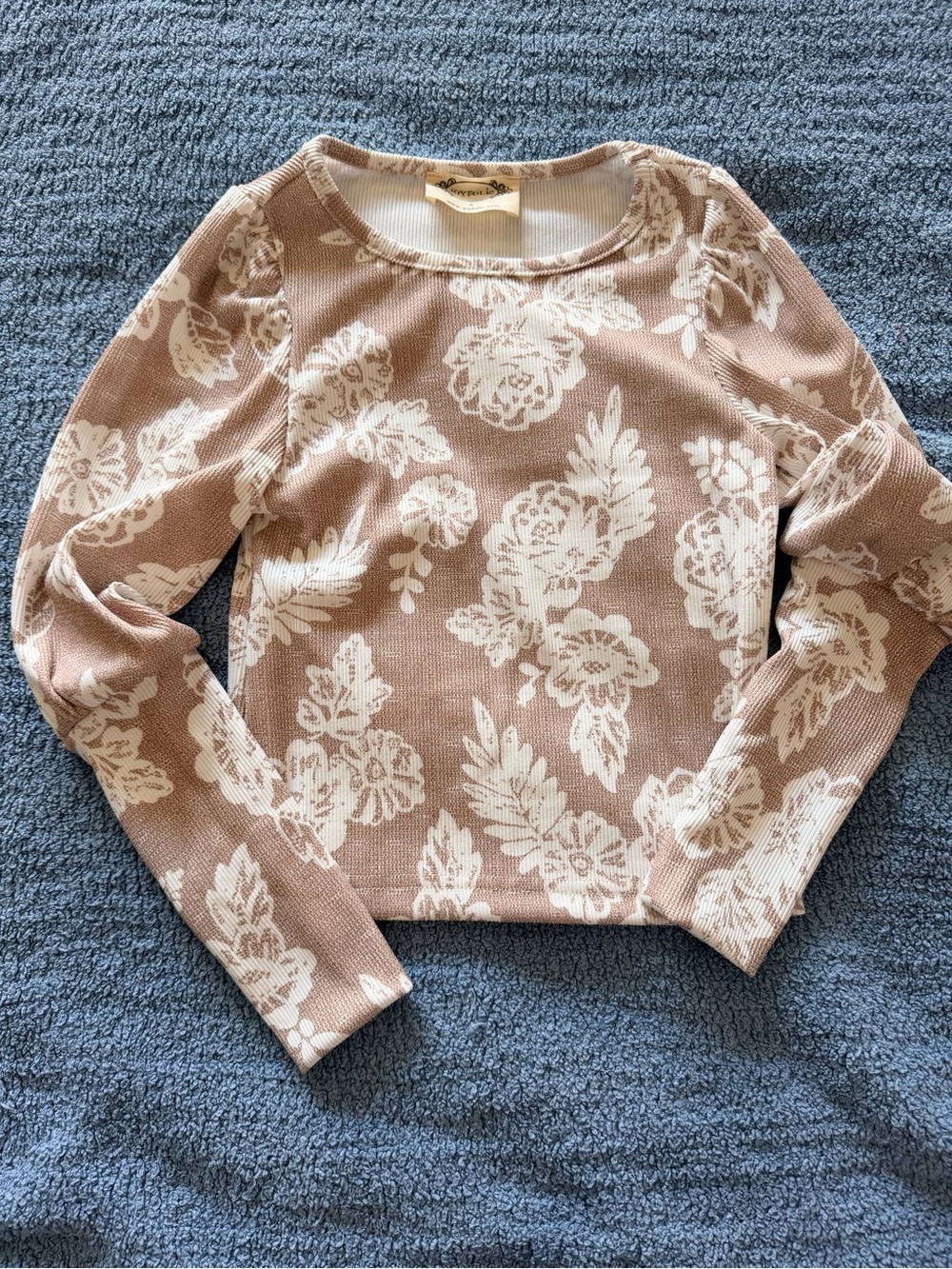 Joyfolie Blush Floral Long-Sleeve Crewneck Top